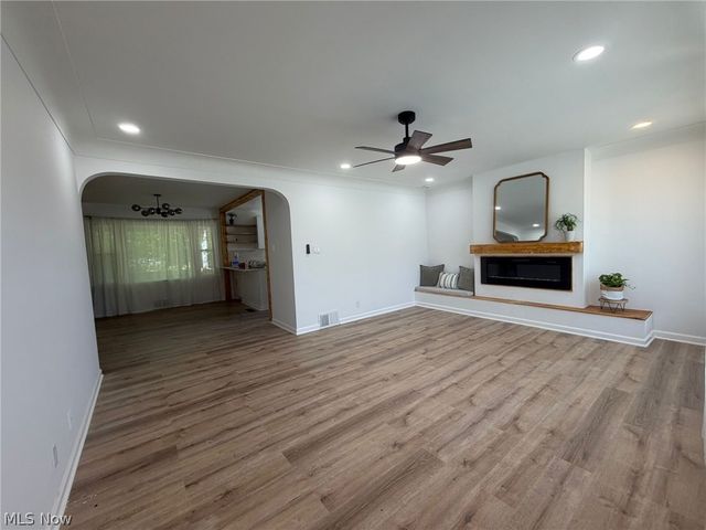 1699 Warrensville Center Road, South Euclid, OH 44121