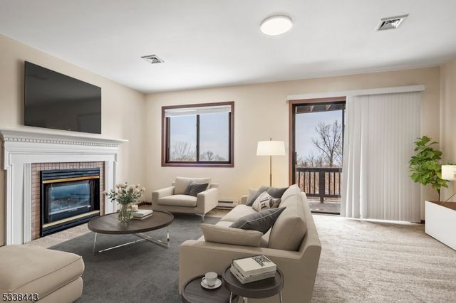 1 Baltusrol Ct 3, Vernon Twp., NJ 07462