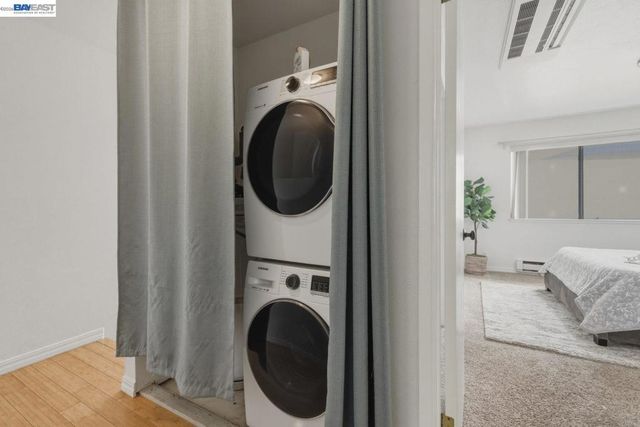 20153 Forest Ave 9, Castro Valley, CA 94546
