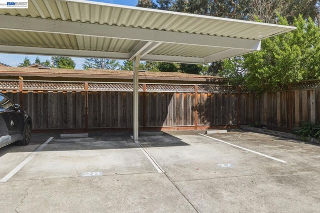 20153 Forest Ave 9, Castro Valley, CA 94546
