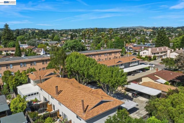 20153 Forest Ave 9, Castro Valley, CA 94546