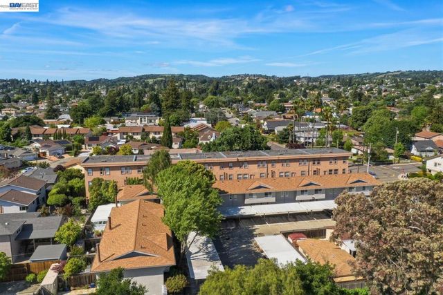 20153 Forest Ave 9, Castro Valley, CA 94546