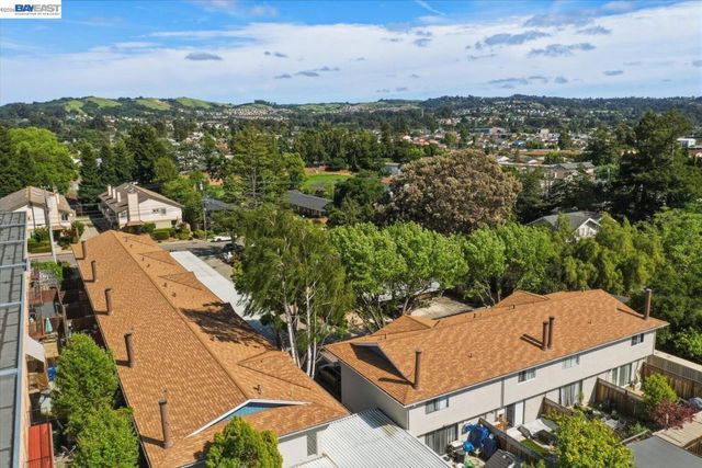 20153 Forest Ave 9, Castro Valley, CA 94546