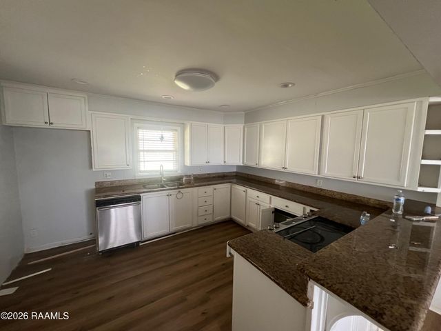 2308 W Gloria Switch Road, Carencro, LA 70520