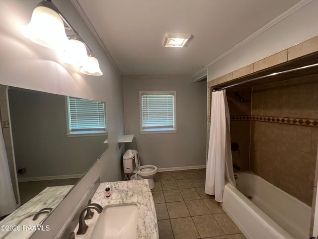 2308 W Gloria Switch Road, Carencro, LA 70520