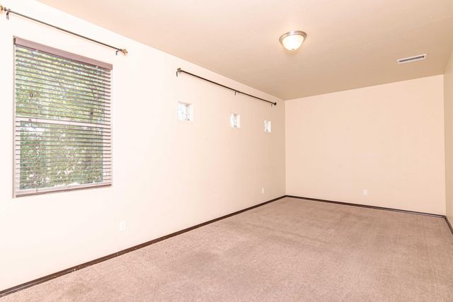 8136 Cayenne Drive NW, Albuquerque, NM 87120