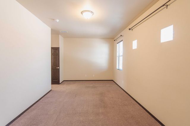 8136 Cayenne Drive NW, Albuquerque, NM 87120