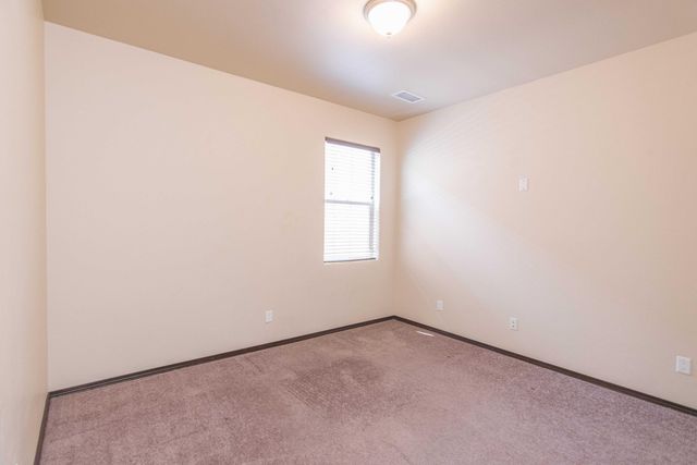 8136 Cayenne Drive NW, Albuquerque, NM 87120
