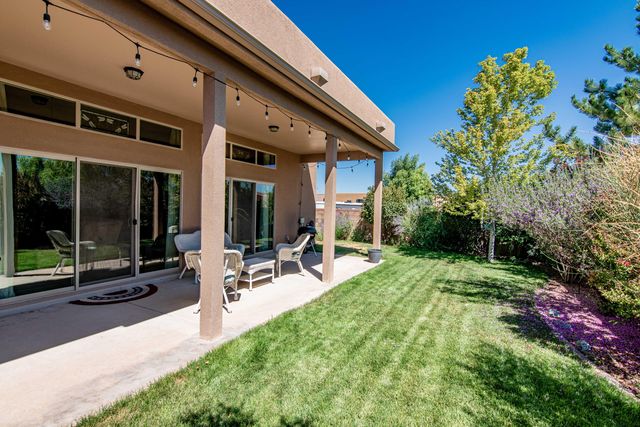8136 Cayenne Drive NW, Albuquerque, NM 87120