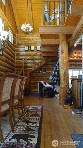 40 E Seahawks Way, Belfair, WA 98528