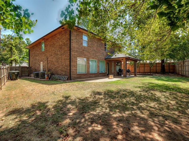 1205 Ponderosa Pine, Edmond, OK 73012