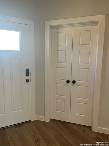 738 Whitman Street, New Braunfels, TX 78130