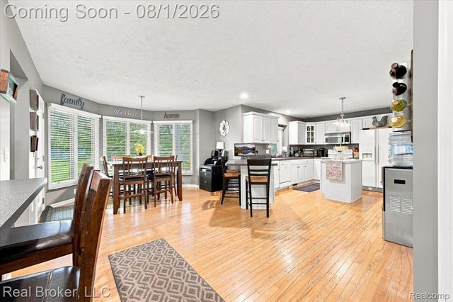 8184 Baypointe Drive, Brighton Township, MI 48114