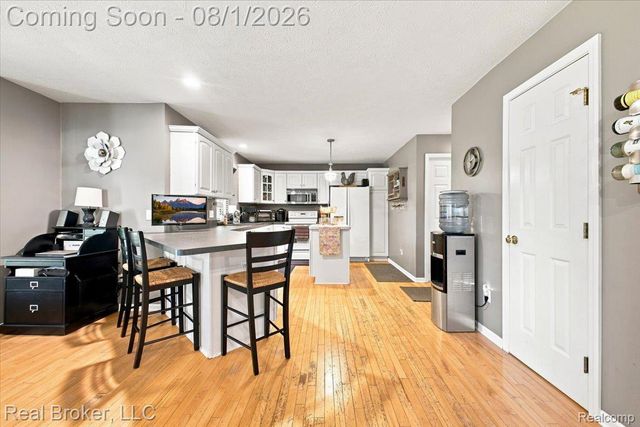 8184 Baypointe Drive, Brighton Township, MI 48114