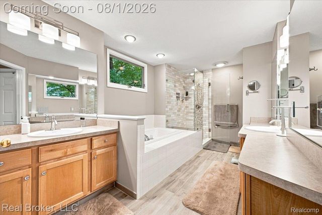 8184 Baypointe Drive, Brighton Township, MI 48114