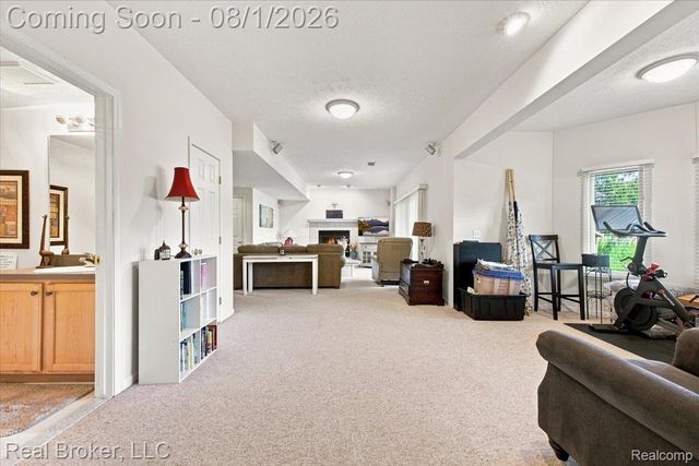 8184 Baypointe Drive, Brighton Township, MI 48114