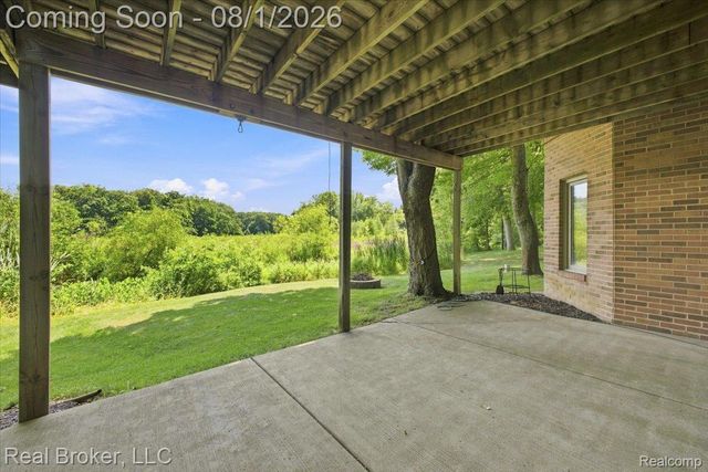 8184 Baypointe Drive, Brighton Township, MI 48114
