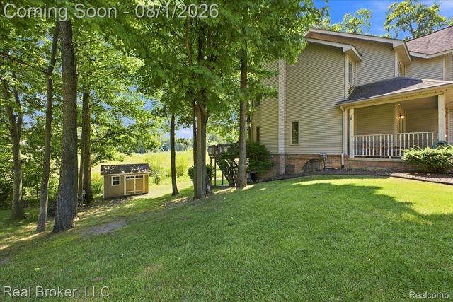 8184 Baypointe Drive, Brighton Township, MI 48114