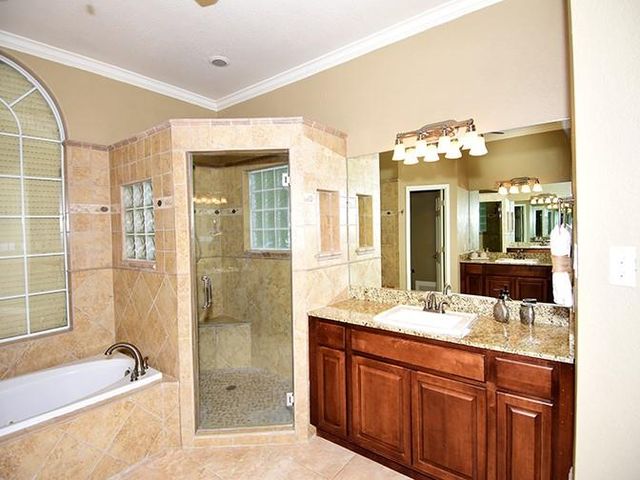 159 Moku Manu DR, Bastrop, TX 78602