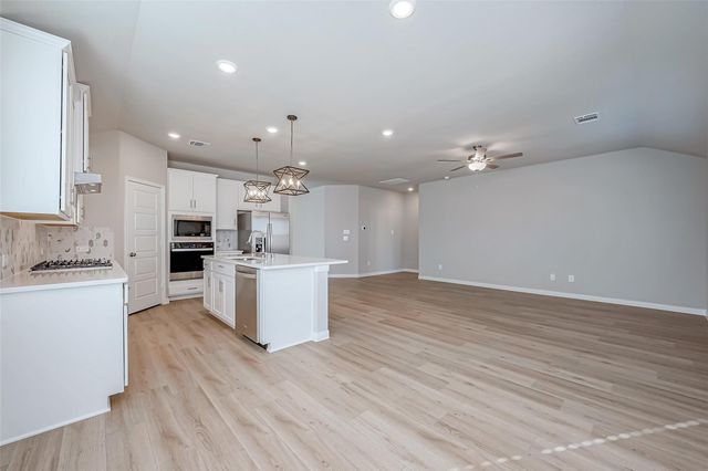 1864 Canyon Live Oak, Conroe, TX 77304