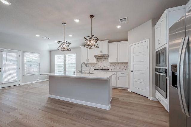 1864 Canyon Live Oak, Conroe, TX 77304