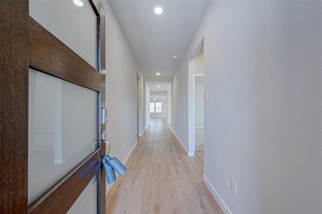 1864 Canyon Live Oak, Conroe, TX 77304
