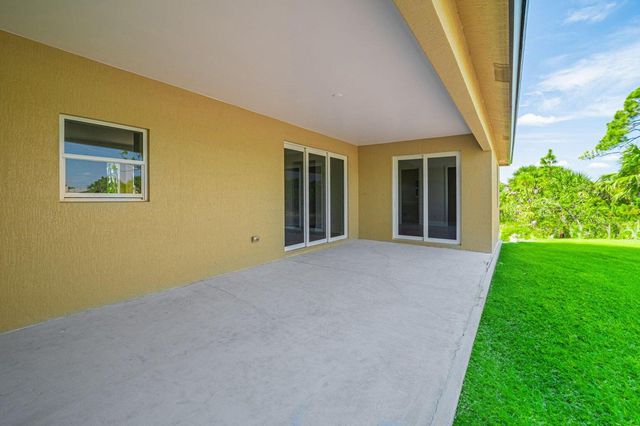 15261 Brainbridge Circle, Port Charlotte, FL 33981