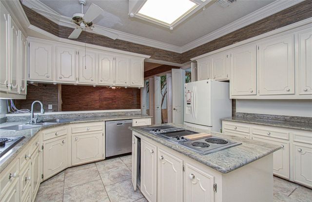 9712 Longmont Drive, Houston, TX 77063