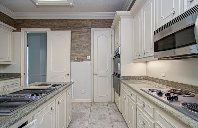 9712 Longmont Drive, Houston, TX 77063