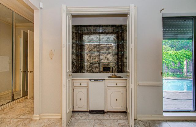 9712 Longmont Drive, Houston, TX 77063