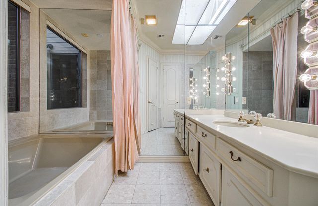 9712 Longmont Drive, Houston, TX 77063