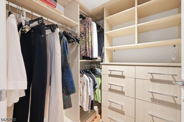 1201 Rio Vista Dr 1201, Mahwah Twp., NJ 07430