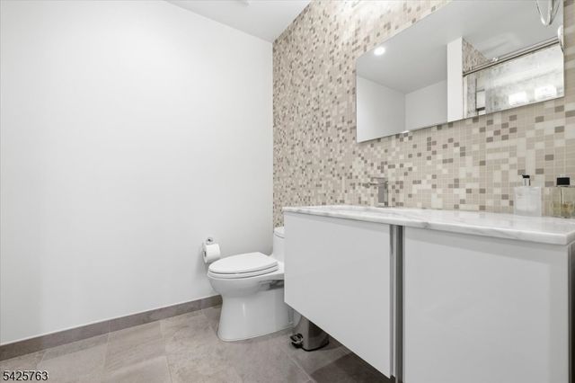 1201 Rio Vista Dr 1201, Mahwah Twp., NJ 07430