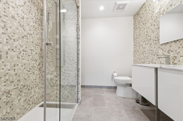 1201 Rio Vista Dr 1201, Mahwah Twp., NJ 07430