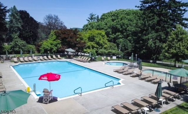 1201 Rio Vista Dr 1201, Mahwah Twp., NJ 07430