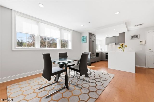 1201 Rio Vista Dr 1201, Mahwah Twp., NJ 07430