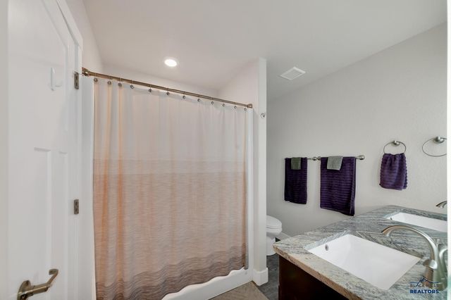 3217 HOMESTEAD ST, Rapid City, SD 57703