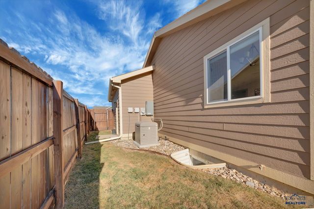3217 HOMESTEAD ST, Rapid City, SD 57703