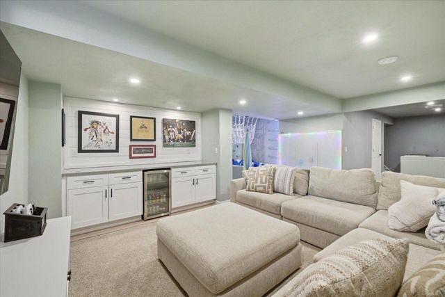 35123 Yahara DRIVE, Summit, WI 53066