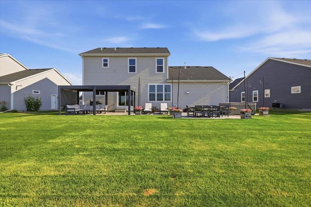 35123 Yahara DRIVE, Summit, WI 53066