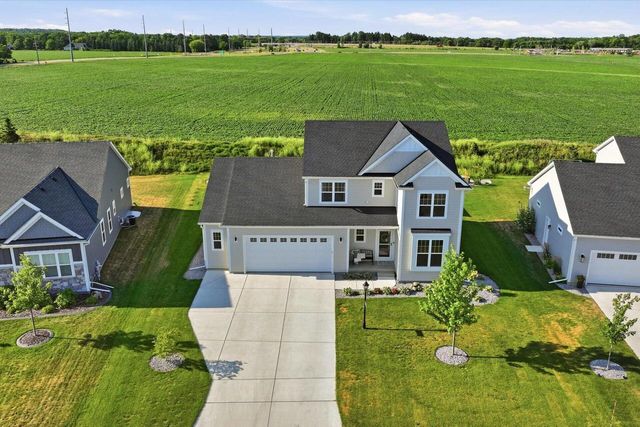 35123 Yahara DRIVE, Summit, WI 53066