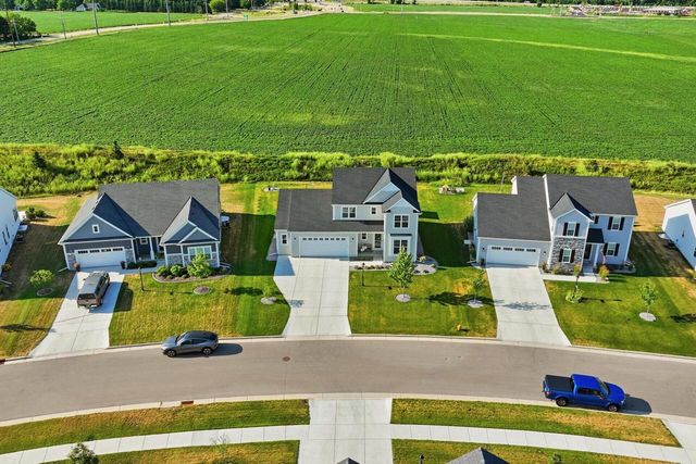 35123 Yahara DRIVE, Summit, WI 53066