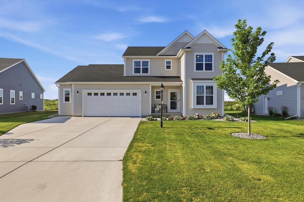 35123 Yahara DRIVE, Summit, WI 53066