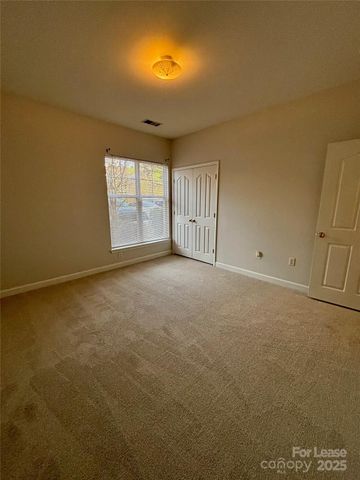 11242 Hyde Pointe Court, Charlotte, NC 28262