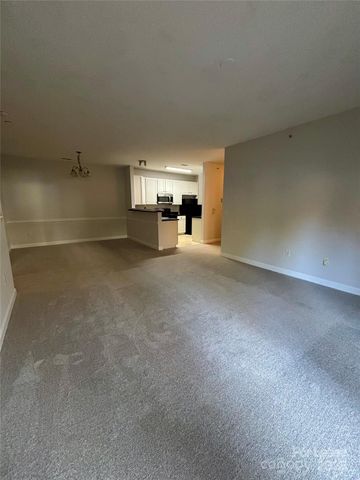 11242 Hyde Pointe Court, Charlotte, NC 28262