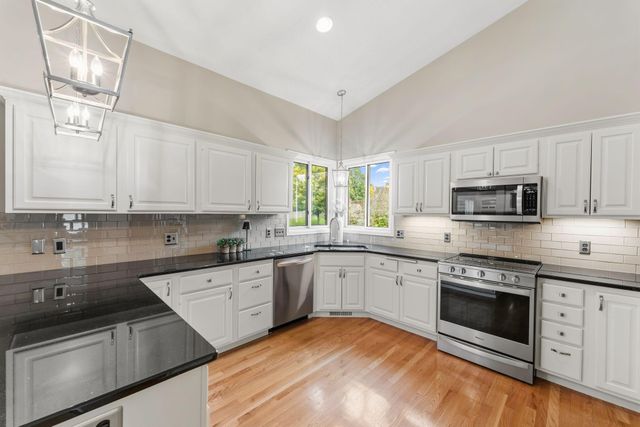 16279 Harvard Drive, Lakeville, MN 55044