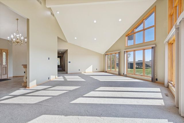 97 Highcrest Court, Shannon, IL 61078