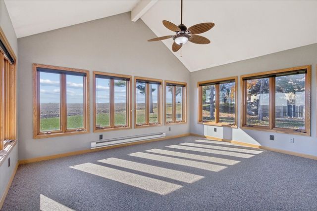 97 Highcrest Court, Shannon, IL 61078