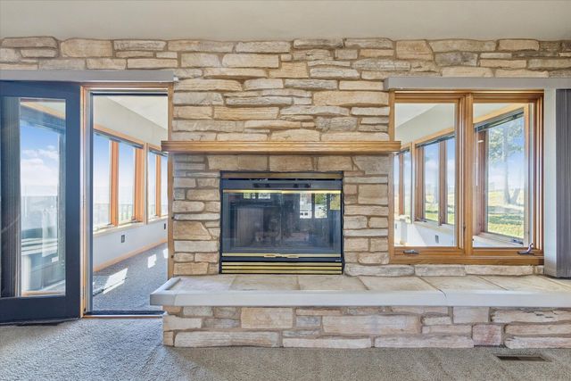 97 Highcrest Court, Shannon, IL 61078