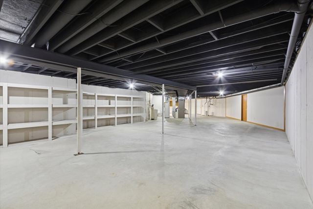 97 Highcrest Court, Shannon, IL 61078